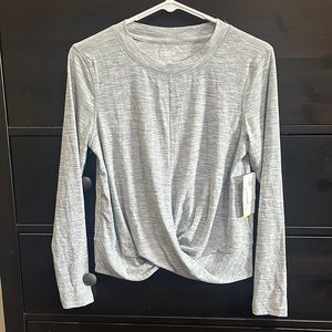 Women medium petite Old Navy Active top